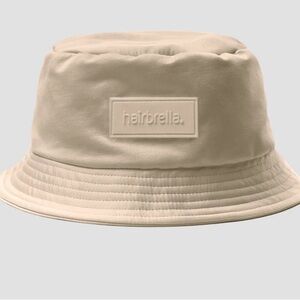 Hairbrella Cream Bucket Hat waterproof satin lined
